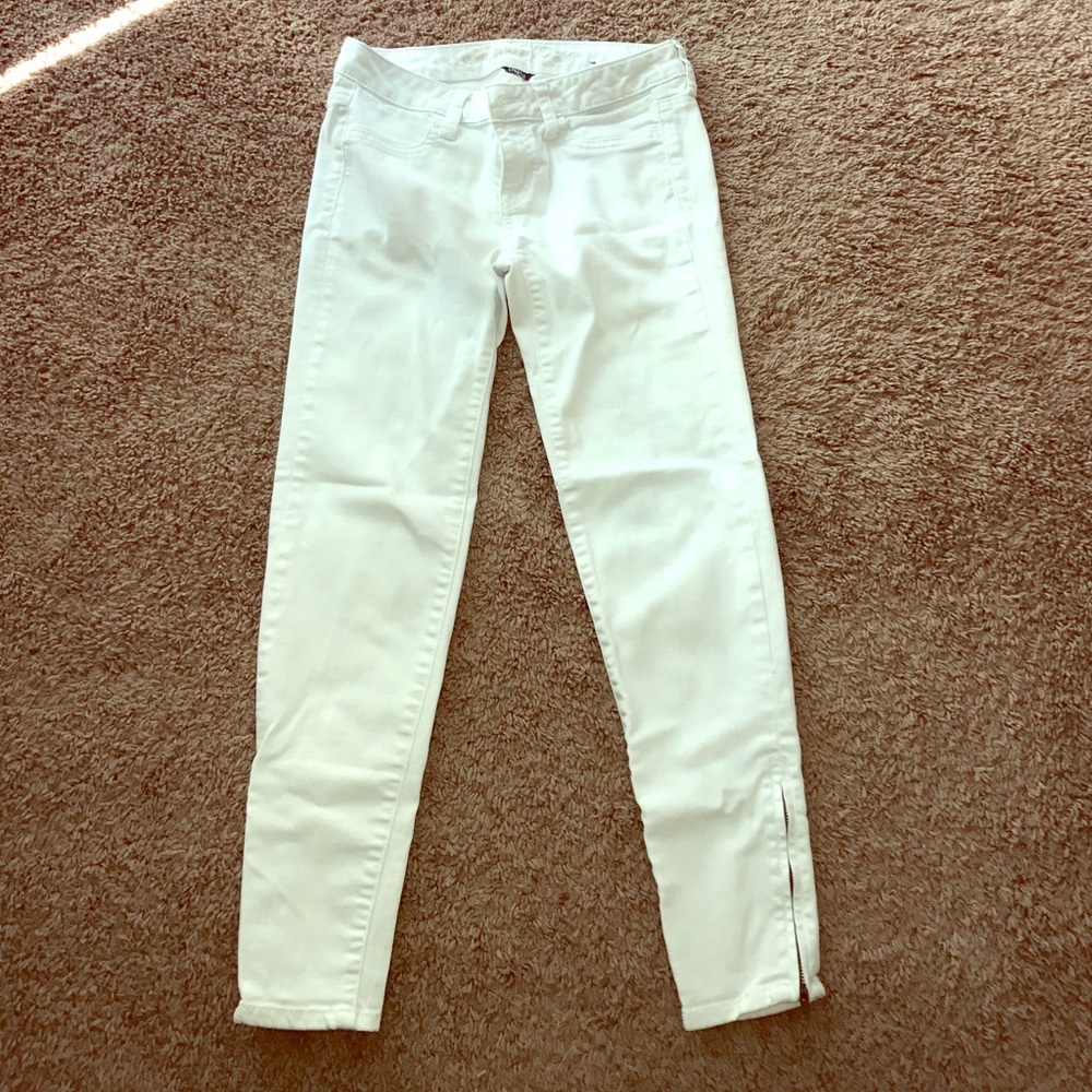American eagle white skinny jeans