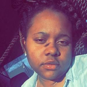 Meet your Posher, Makayla