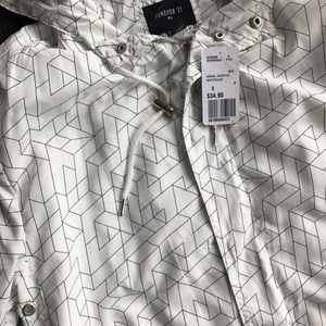 Forever 21 Jackets & Coats - NWT ⭐️ Geo Print Windbreaker Forever 21 Jackets & Coats - NWT ⭐️ Geo Print Windbreaker