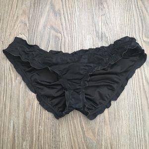 NWOT vs ruffle bikini bottoms