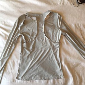 ATHLETA long sleeved workout shirt