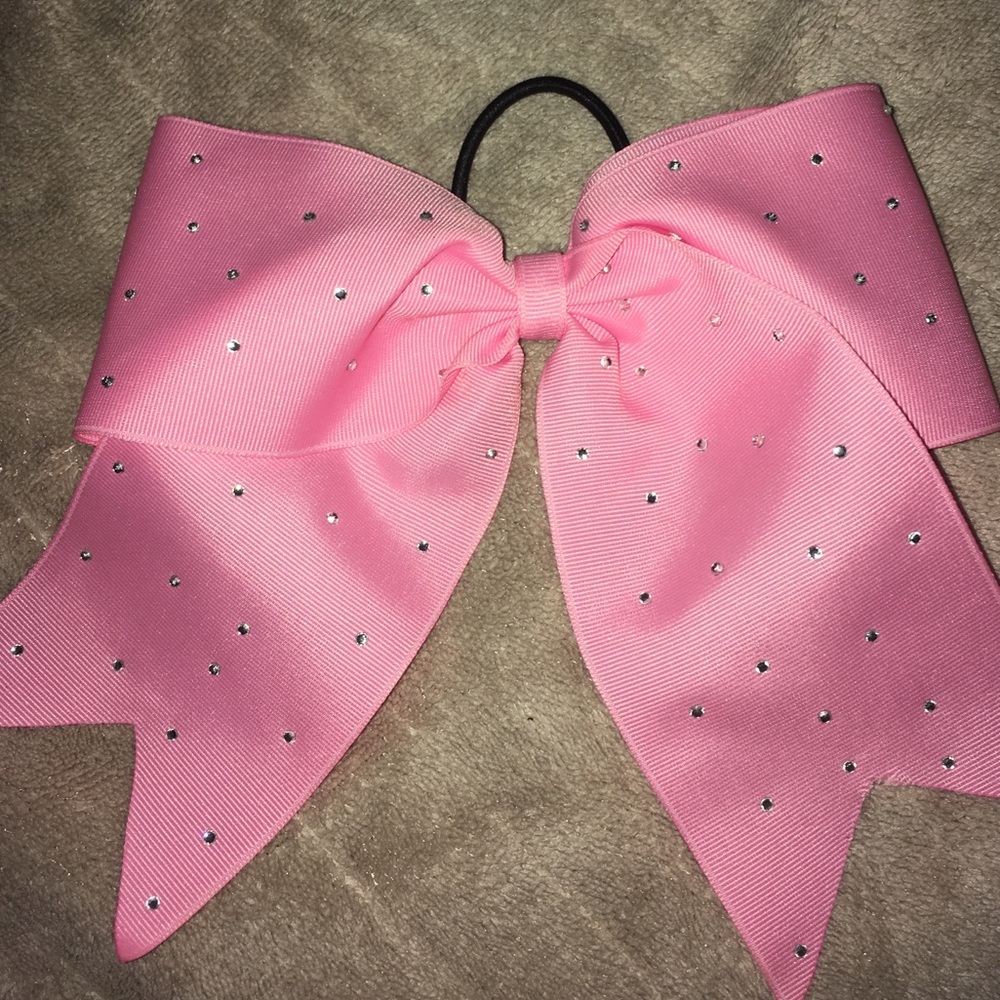 Light pink bow
