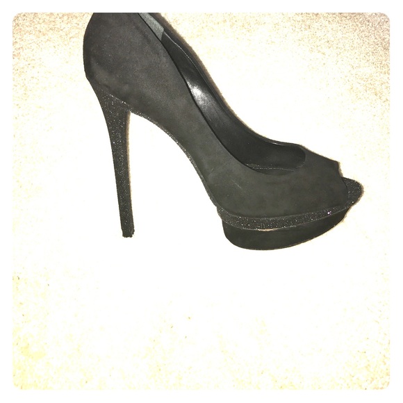 Brian Atwood Black suede pumps 10 - Picture 3 of 3
