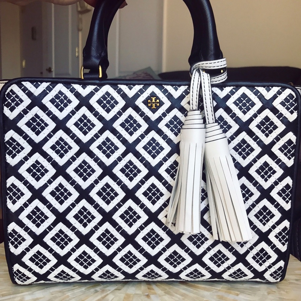 SALE 🎊 Gorgeous Woven Tory Burch  😍😍😍