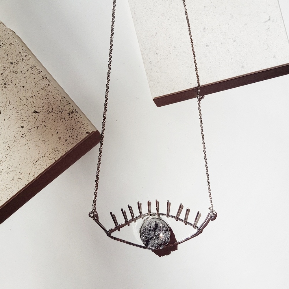 I see you necklace