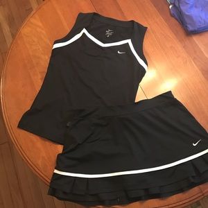 Nike skirt and shirt set