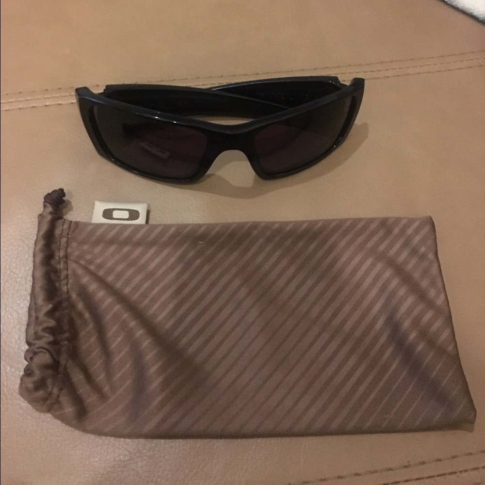 Mens Oakley Fuel Cell All Black Sunglasses