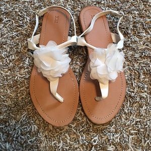 Cute Forever 21 sandals- size 7