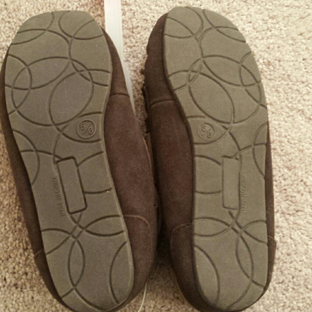 Brown fuzzy moccasins - Picture 2 of 2