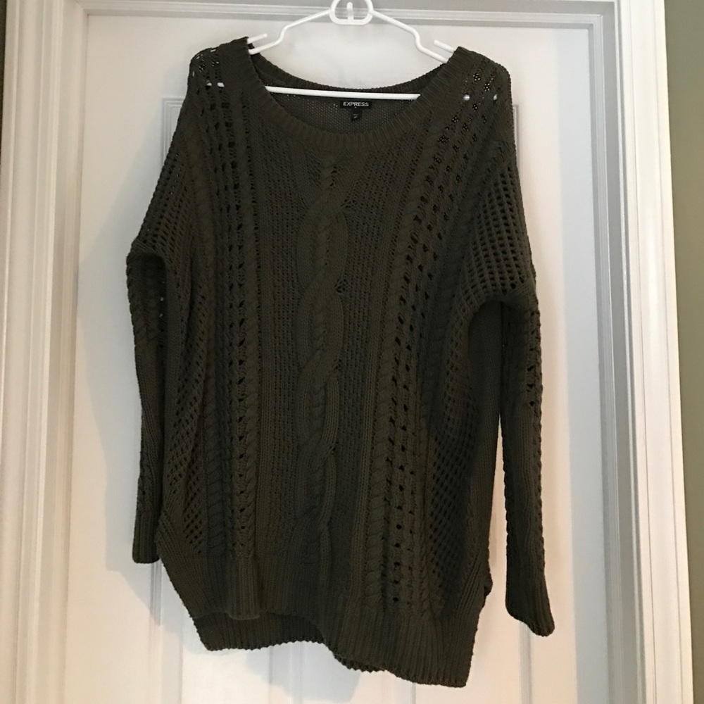 Oversized army green sweater from Express - Picture 2 of 4