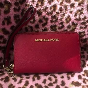 Jet Set Travel Large Leather Smartphone Wristlet