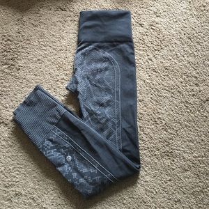 Lululemon "ebb to street" pants in grey python