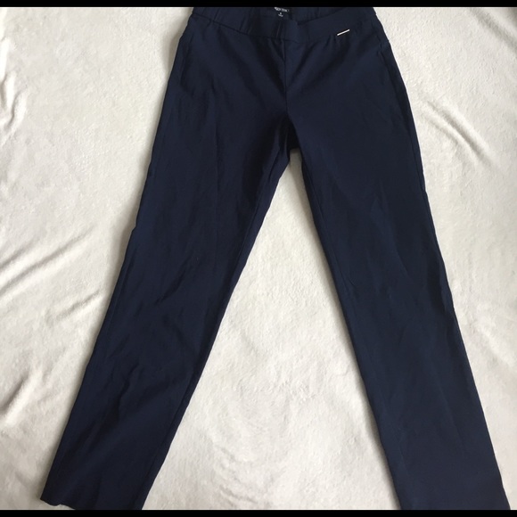 Ellen Tracy Pants - stretchy blue ellen tracy dress pants size 8 Ellen Tracy Pants - stretchy blue ellen tracy dress pants size 8