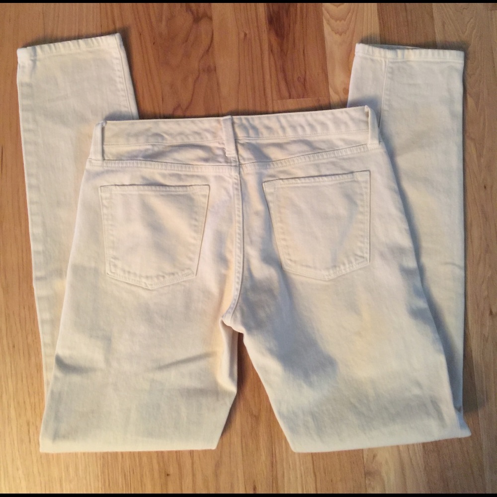 Banana Republic cream skinny jeans size 29