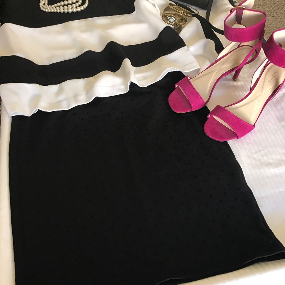 💖😻Old Navy black mini skirt