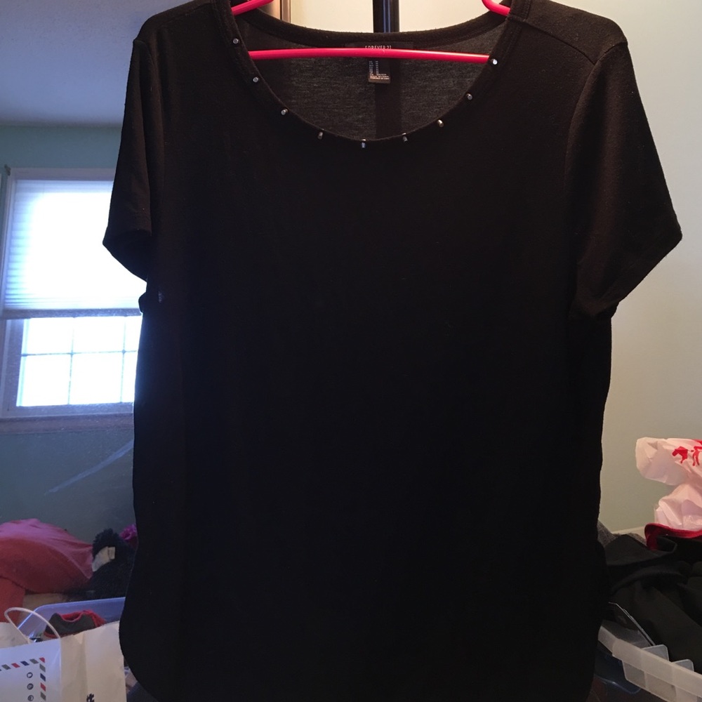 Long black short sleeved shirt w studs on the neck