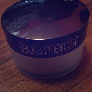 Laura mercier translucent powder