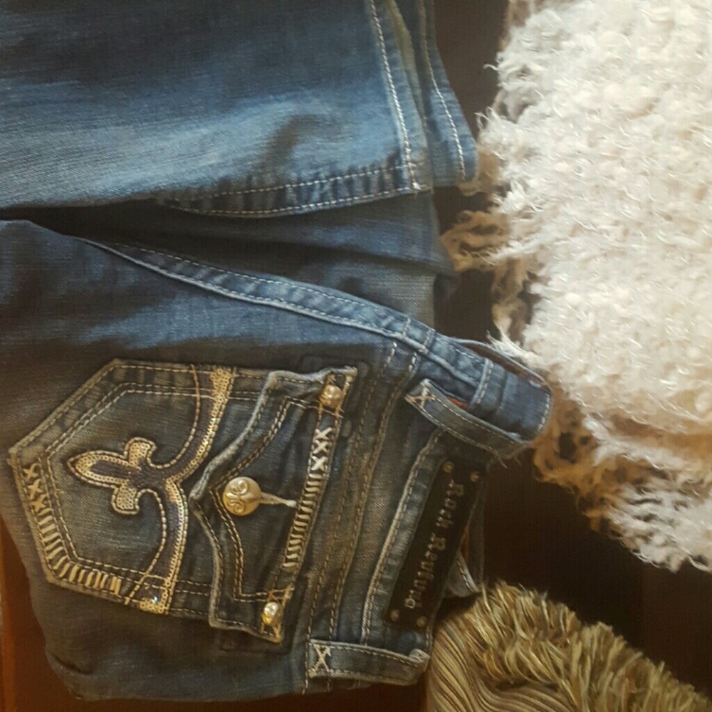 Flattering jeans