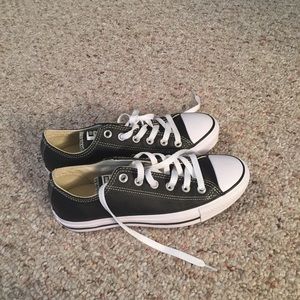 Converse Unisex Chuck Taylor Size 8