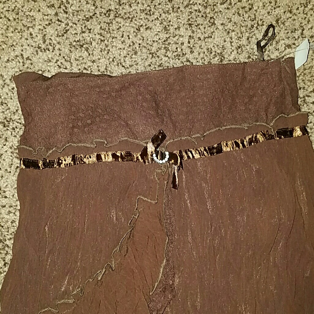 skirt - Picture 2 of 4