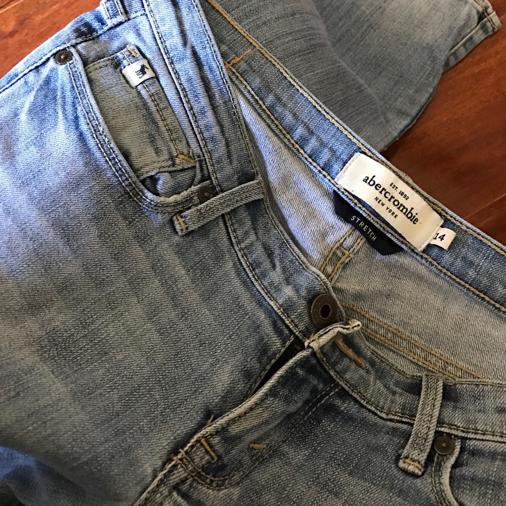 Abercrombie boot cut light wash jeans