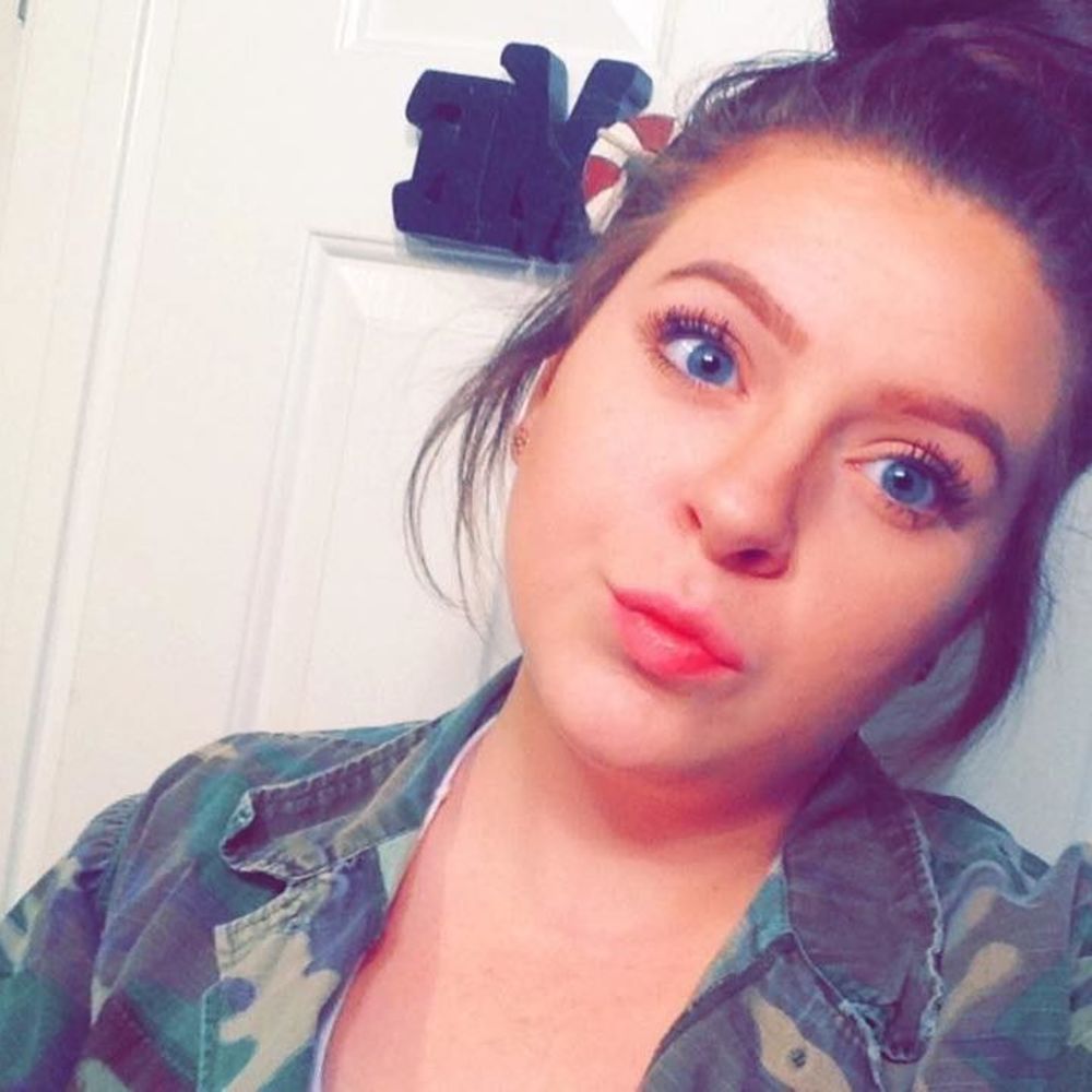 Meet your Posher, Brooke