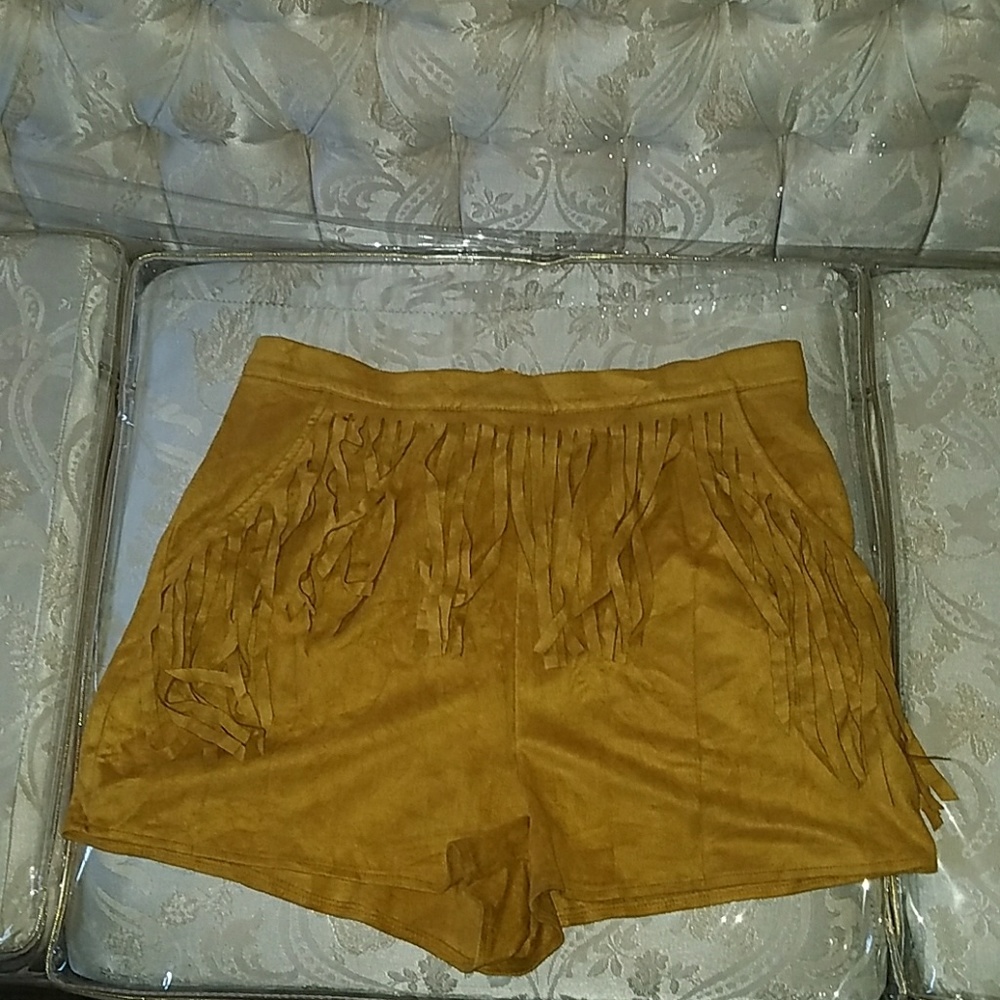 Fringe Suede-like texture shorts