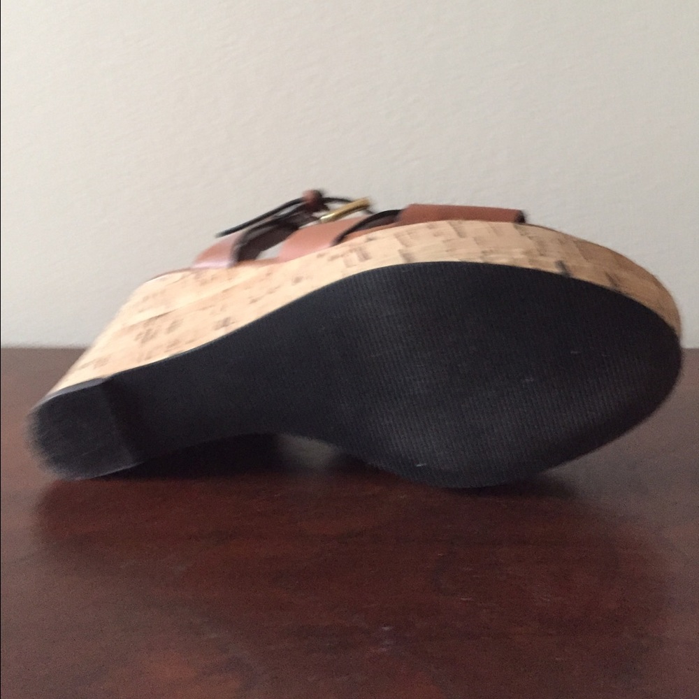 Shoes - Picture 4 of 5