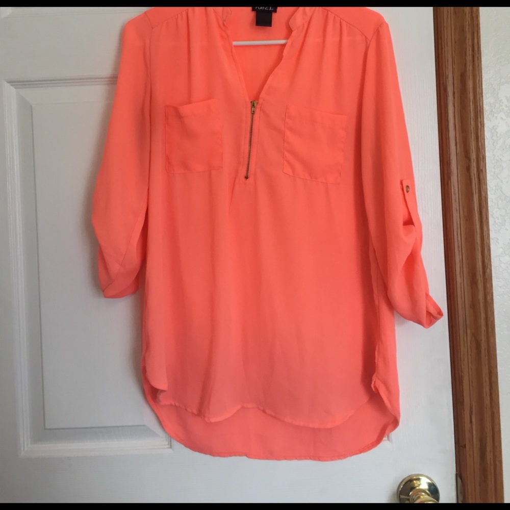 Cute blouse!!