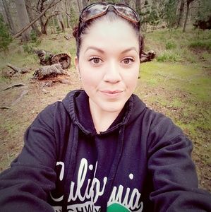 Meet your Posher, Salina