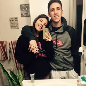 Meet your Posher, Carlie