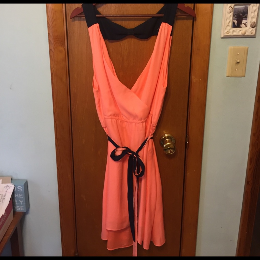 XL American Eagle peach and navy dress