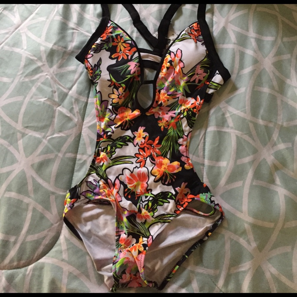 NWT One piece floral swimsuit