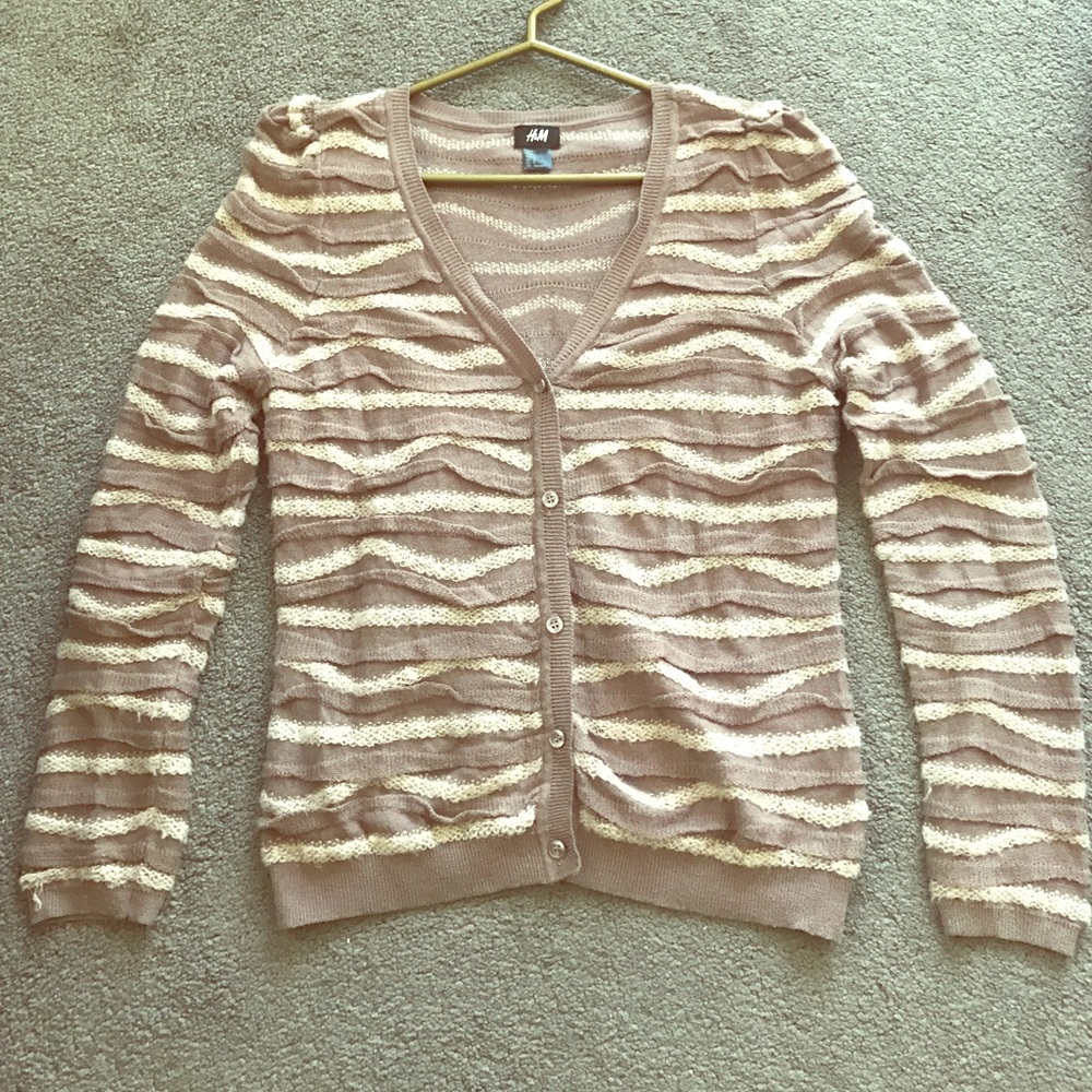 Ruffle Buttoned Cardigan