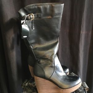 Dr Scholls heeled boots