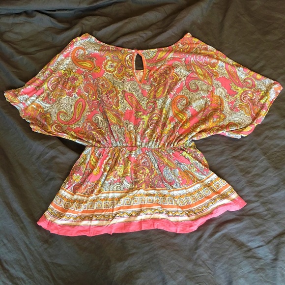 VINTAGE TOP - Picture 3 of 3