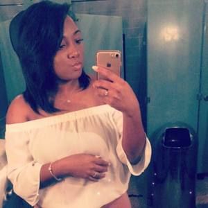 Meet your Posher, Simone