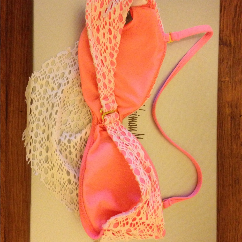 👙Cute little 👙 - Picture 3 of 7