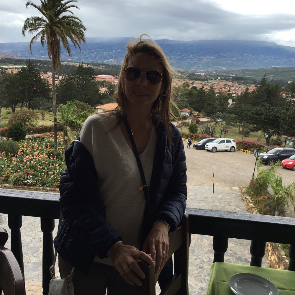 Meet your Posher, Elizabeth