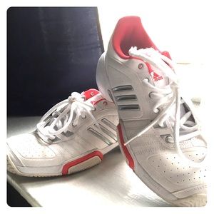 Adidas Sneakers