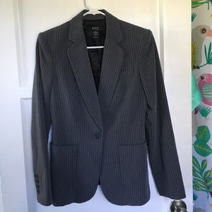 Body by Victoria size 4 blazer unworn