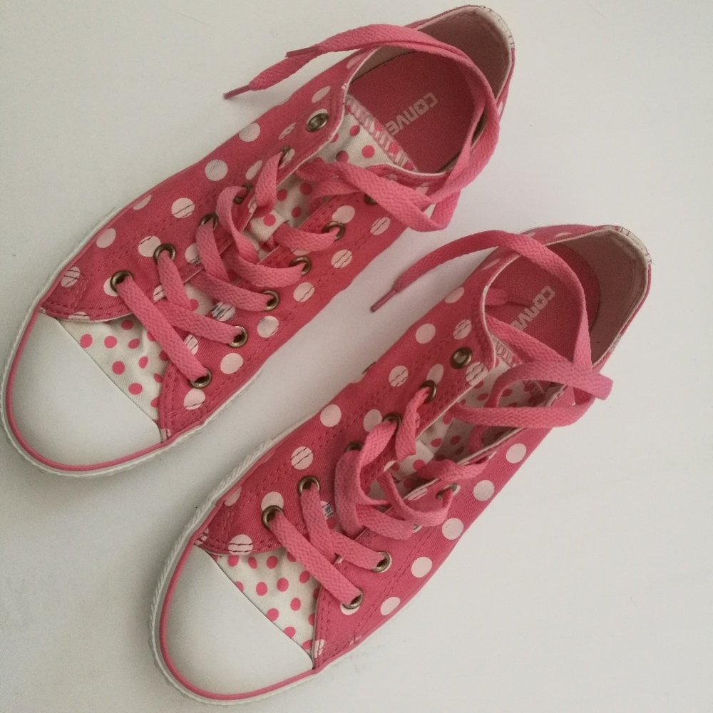 Converse Low Top Shoes