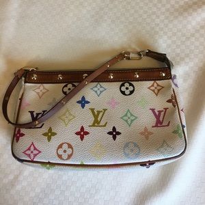 @@@SOLD@@@Authenticated Louis Vuitton Pochette