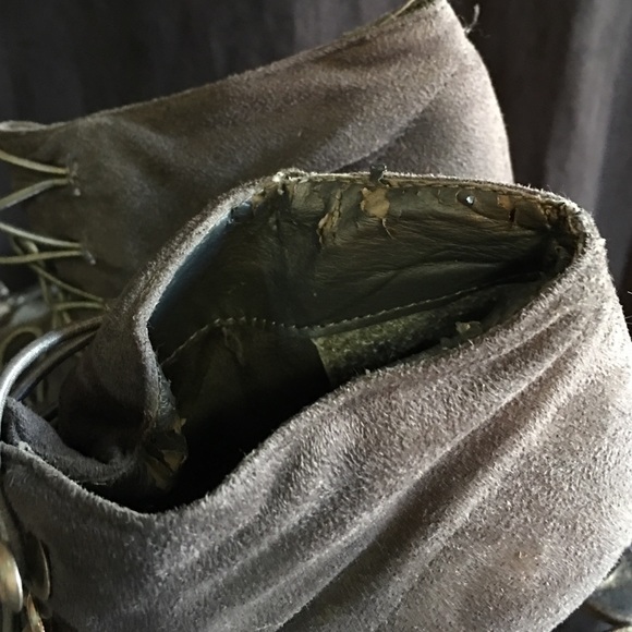 Heels - Picture 4 of 4