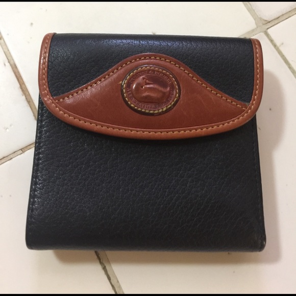 Authentic Dooney & Bourke Wallet - Picture 1 of 8