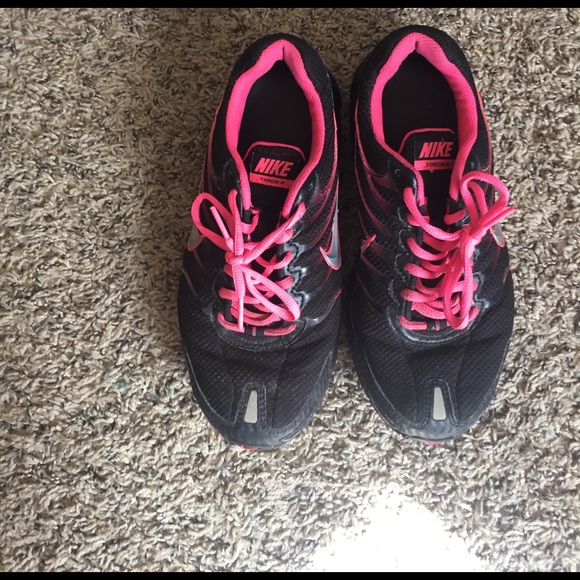 Nike running shoes - Picture 2 of 4