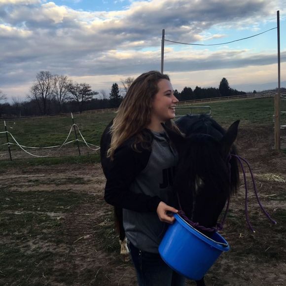 Meet your Posher, Isabel - Picture 1 of 1