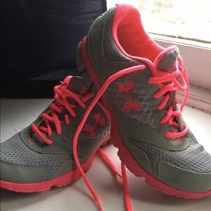 Under Armour Women's Assert II Running Shoe