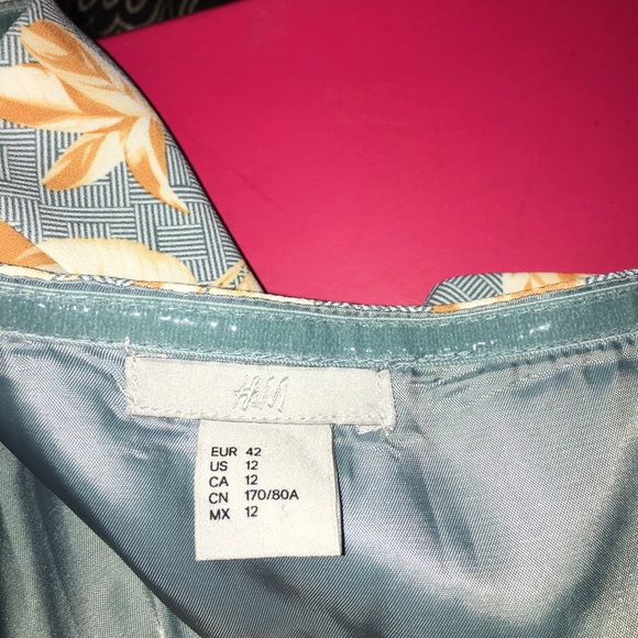 NWOT!! H&M romper - Picture 4 of 5