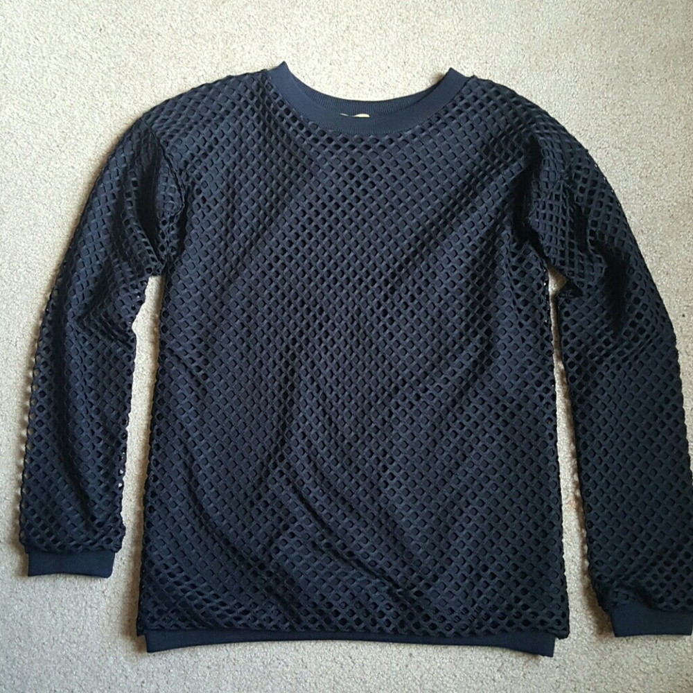 🎉HP🎉Gianni Bini fishnet overlay top